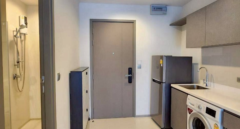 Wohnung zur Miete mit 1 Zimmer in Huai Khwang, Bangkok