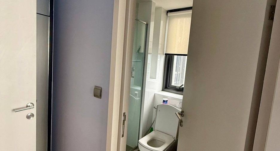 Condo en alquiler de 1 habitaciones en Phra Khanong, Bangkok