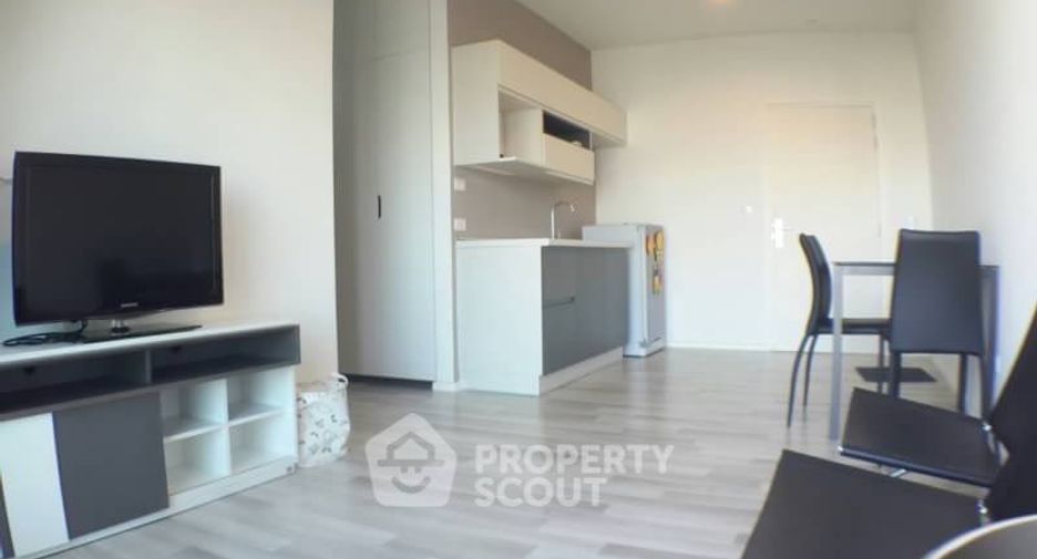 For rent 2 bedrooms condo in Thon Buri, Bangkok