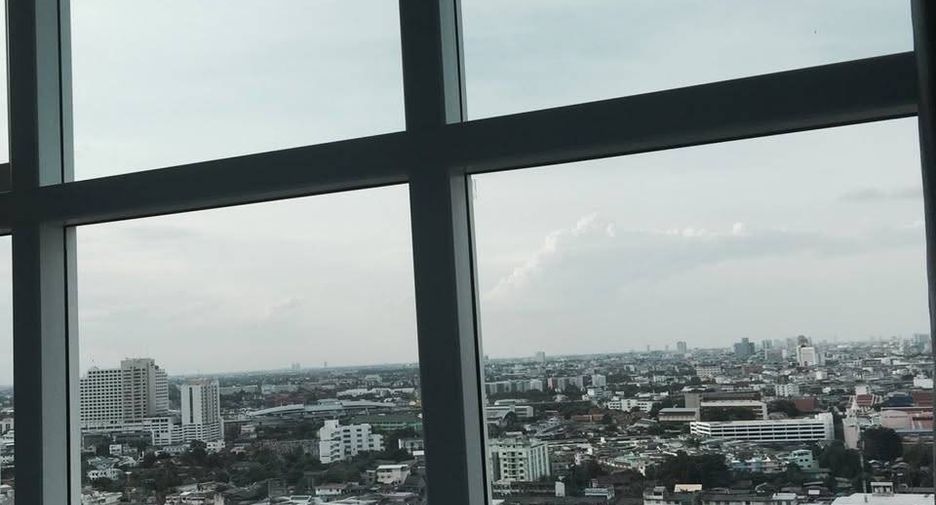 For rent 2 bedrooms condo in Thon Buri, Bangkok