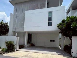出租 4 卧室 独立屋 在 Bueng Kum, 曼谷