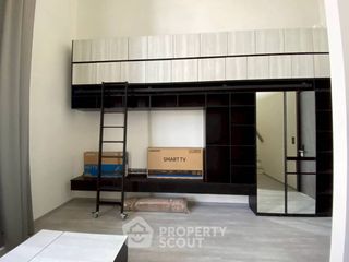 Condo en alquiler de 2 habitaciones en Phra Khanong, Bangkok
