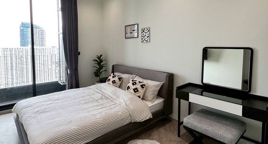 For rent 2 bedrooms condo in Khlong San, Bangkok