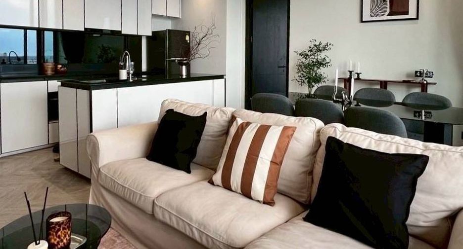 For rent 2 bedrooms condo in Khlong San, Bangkok