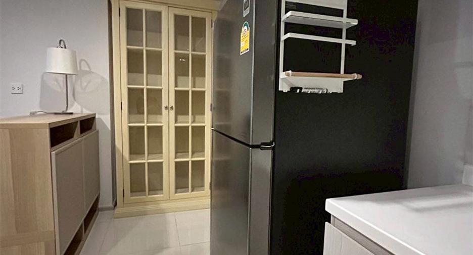 Condo en alquiler de 2 habitaciones en Pathum Wan, Bangkok