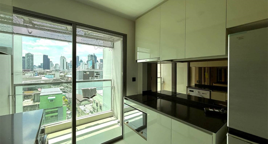 À louer 1 chambre condo à Bang Rak, Bangkok