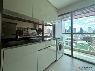 À louer 1 chambre condo à Bang Rak, Bangkok