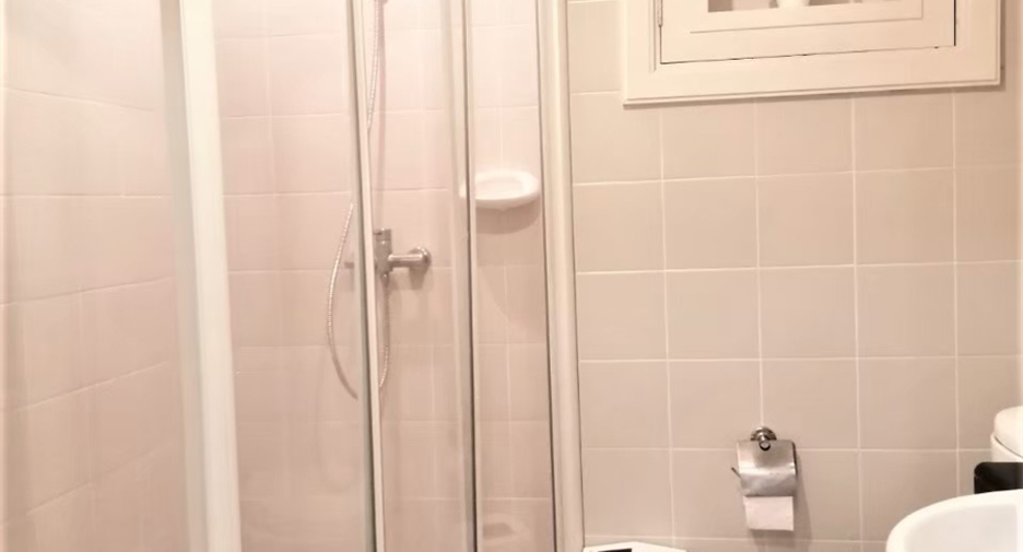 For rent 2 ベッドルーム condo in Phaya Thai, Bangkok