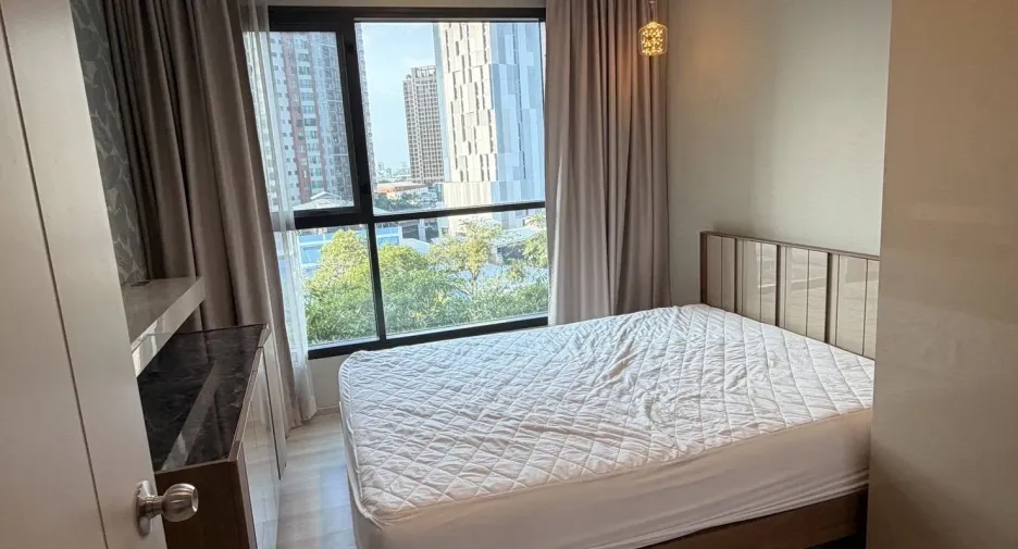 Wohnung zur Miete und zum Kauf mit 2 Zimmer in Khlong Toei, Bangkok