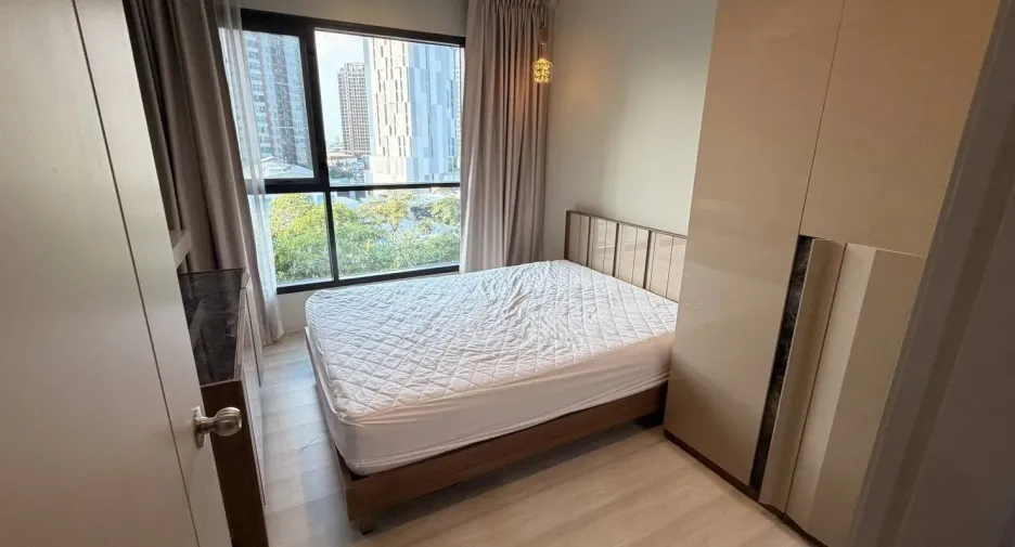 Wohnung zur Miete und zum Kauf mit 2 Zimmer in Khlong Toei, Bangkok