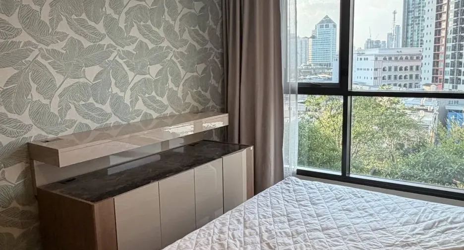 Wohnung zur Miete und zum Kauf mit 2 Zimmer in Khlong Toei, Bangkok