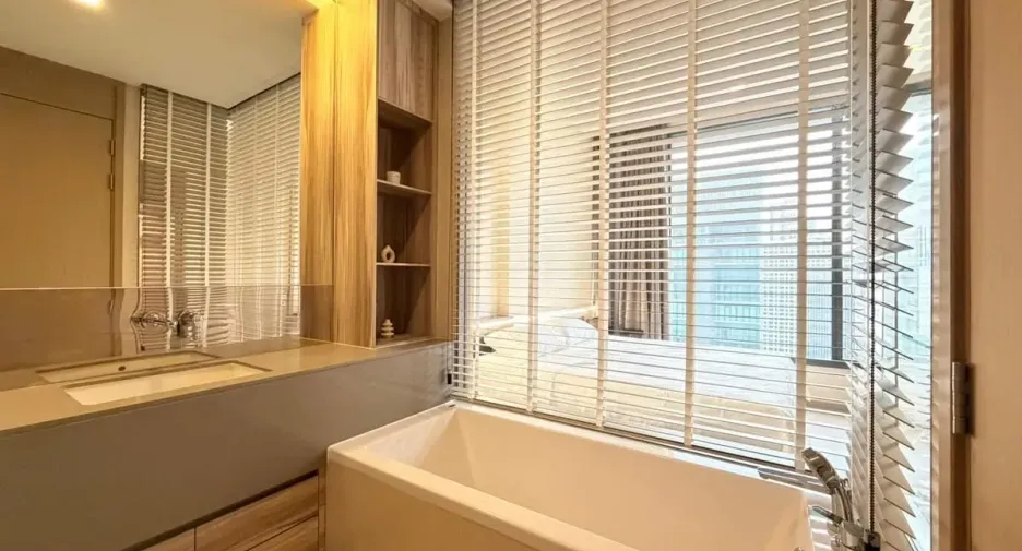 For rent 1 bed condo in Watthana, Bangkok