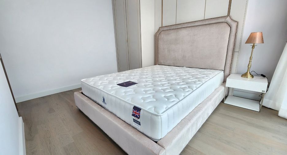 Wohnung zur Miete mit 3 Zimmer in Sathon, Bangkok