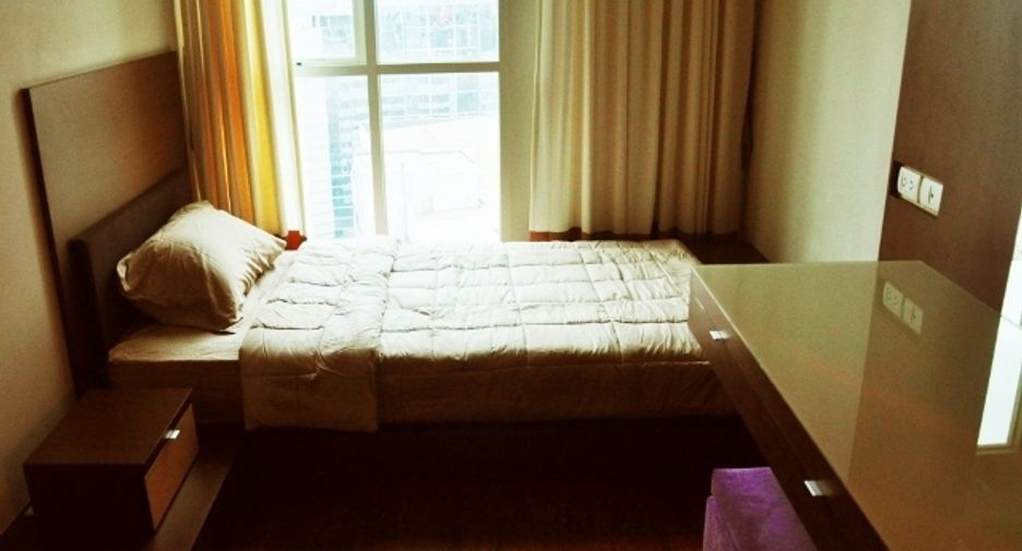 À louer 2 chambres condo à Pathum Wan, Bangkok