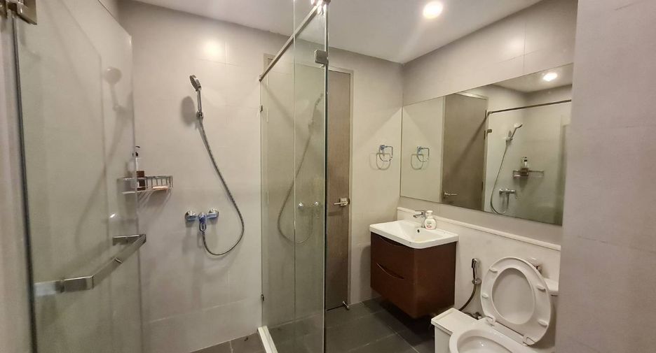 For rent and for sale 2 bedrooms condo in Watthana, Bangkok