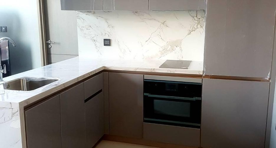 For rent and for sale 1 bed condo in Watthana, Bangkok