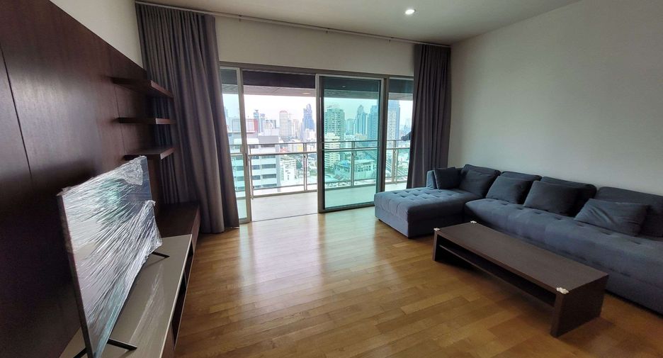 Wohnung zur Miete mit 3 Zimmer in Khlong Toei, Bangkok