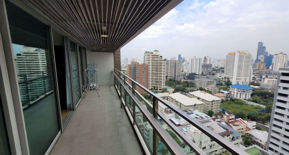 Wohnung zur Miete mit 3 Zimmer in Khlong Toei, Bangkok