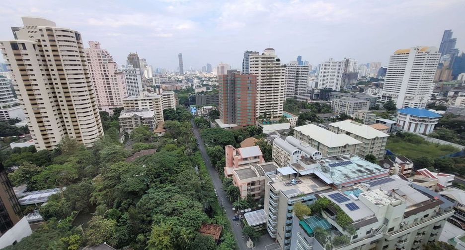 Wohnung zur Miete mit 3 Zimmer in Khlong Toei, Bangkok