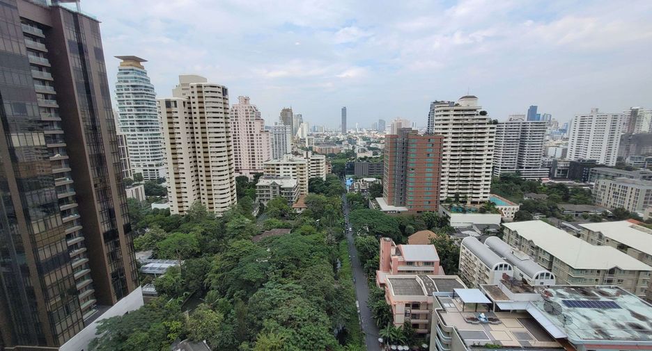 Wohnung zur Miete mit 3 Zimmer in Khlong Toei, Bangkok