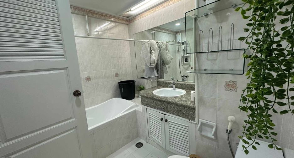 Wohnung zur Miete mit 2 Zimmer in Khlong Toei, Bangkok