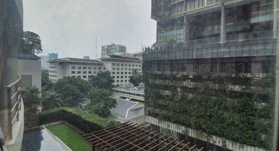 Wohnung zur Miete und zum Kauf mit 1 Zimmer in Pathum Wan, Bangkok