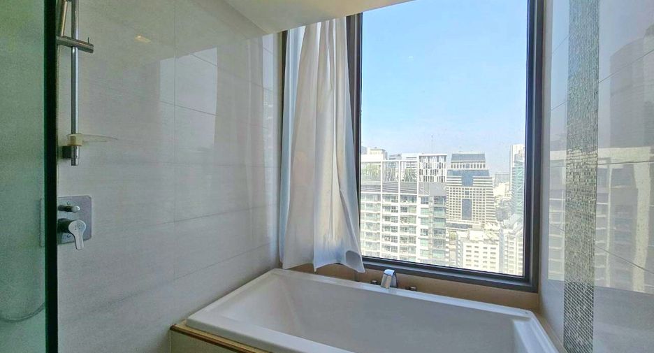 For rent 2 bedrooms condo in Sathon, Bangkok