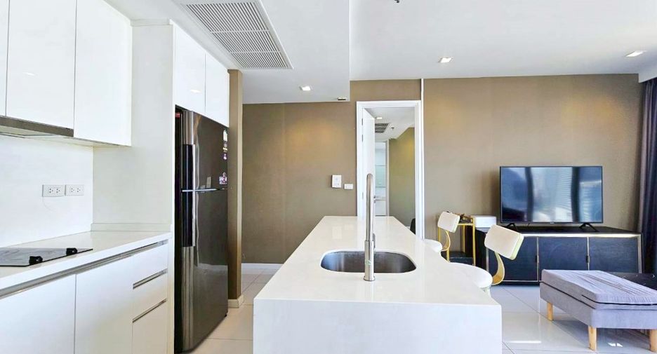 For rent 2 bedrooms condo in Sathon, Bangkok