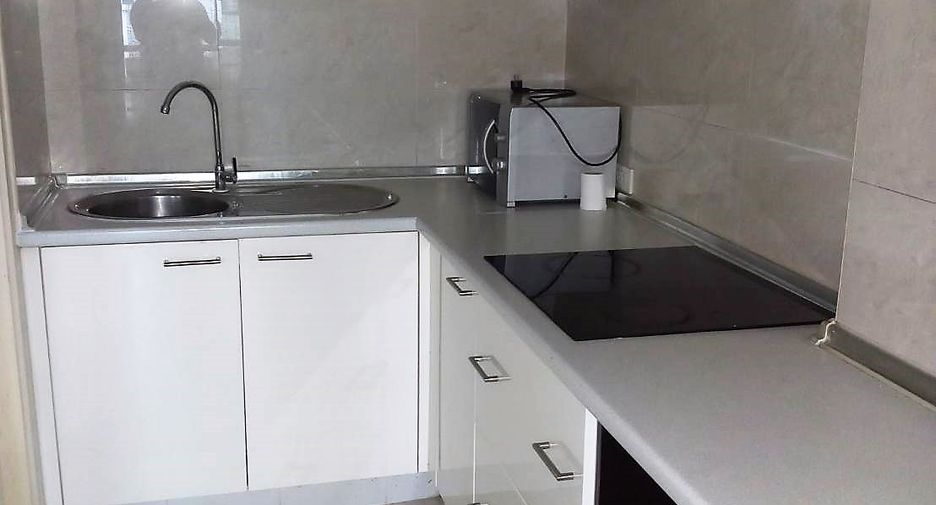 For rent 2 ベッドルーム condo in Khlong Toei, Bangkok