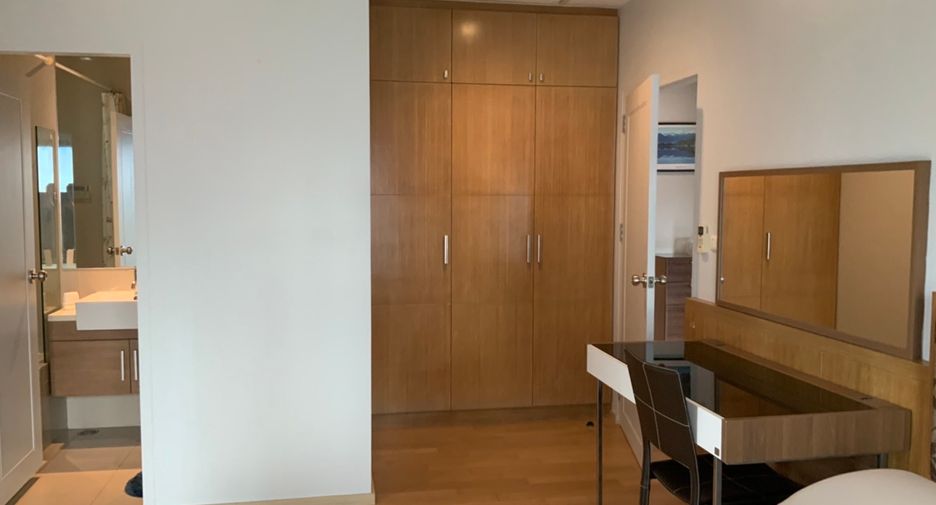 For rent and for sale 2 bedrooms condo in Khlong Toei, Bangkok