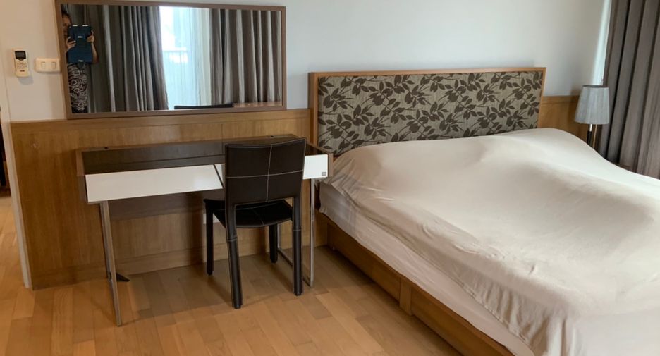 For rent and for sale 2 bedrooms condo in Khlong Toei, Bangkok