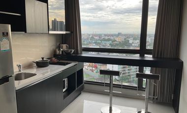 For rent 1 bed condo in Khlong Toei, Bangkok