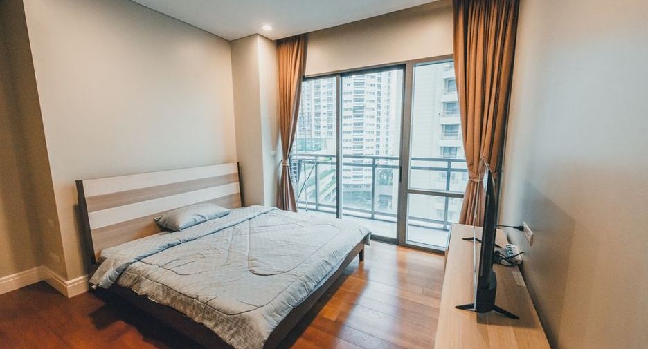 For rent 2 bedrooms condo in Khlong Toei, Bangkok