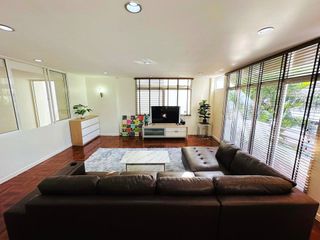 Reihenhaus zur Miete mit 5 Zimmer in Khlong Toei, Bangkok