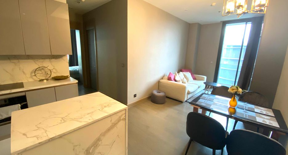 For rent 2 bedrooms condo in Watthana, Bangkok