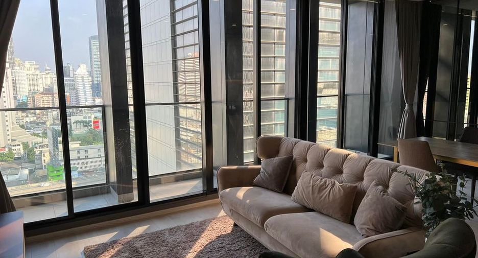 À louer 2 chambres condo à Pathum Wan, Bangkok