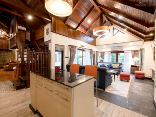 Villa en alquiler de 3 habitaciones en Bang Lamung, Chonburi