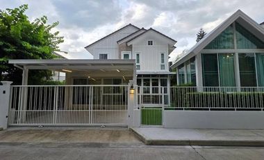 À louer 4 chambres maison à Bang Phli, Samut Prakan