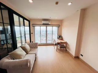 For rent 2 bedrooms condo in Thon Buri, Bangkok