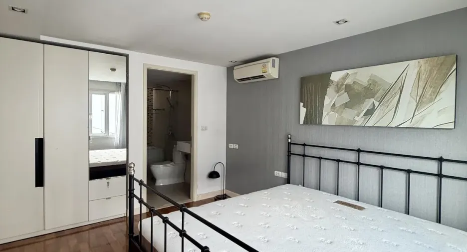 À vendre 2 chambres condo à Watthana, Bangkok