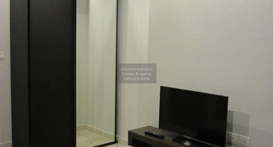 À louer 2 chambres condo à Phra Khanong, Bangkok