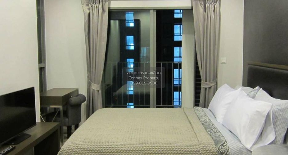 À louer 2 chambres condo à Phra Khanong, Bangkok