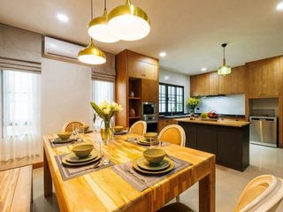 For rent 5 bedrooms house in Mueang Chiang Mai, Chiang Mai