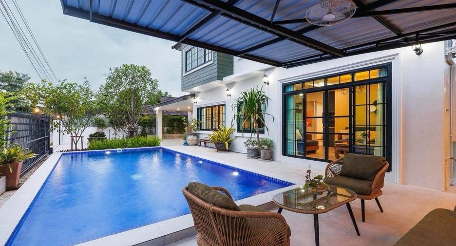 For rent 5 bedrooms house in Mueang Chiang Mai, Chiang Mai