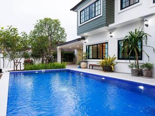 For rent 5 bedrooms house in Mueang Chiang Mai, Chiang Mai
