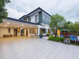For rent 5 bedrooms house in Mueang Chiang Mai, Chiang Mai
