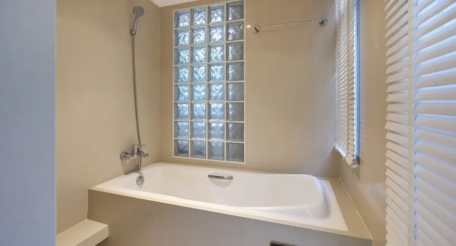 Condo en alquiler de 2 habitaciones en Mueang Chiang Mai, Chiang Mai