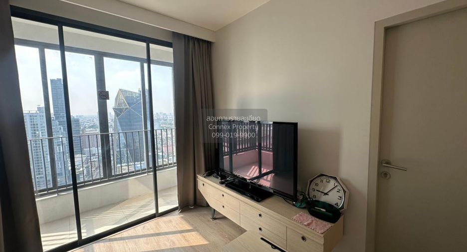 For rent 2 bedrooms condo in Ratchathewi, Bangkok