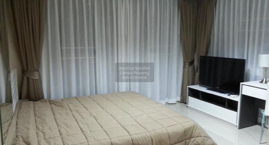 For rent 2 bedrooms condo in Si Racha, Chonburi