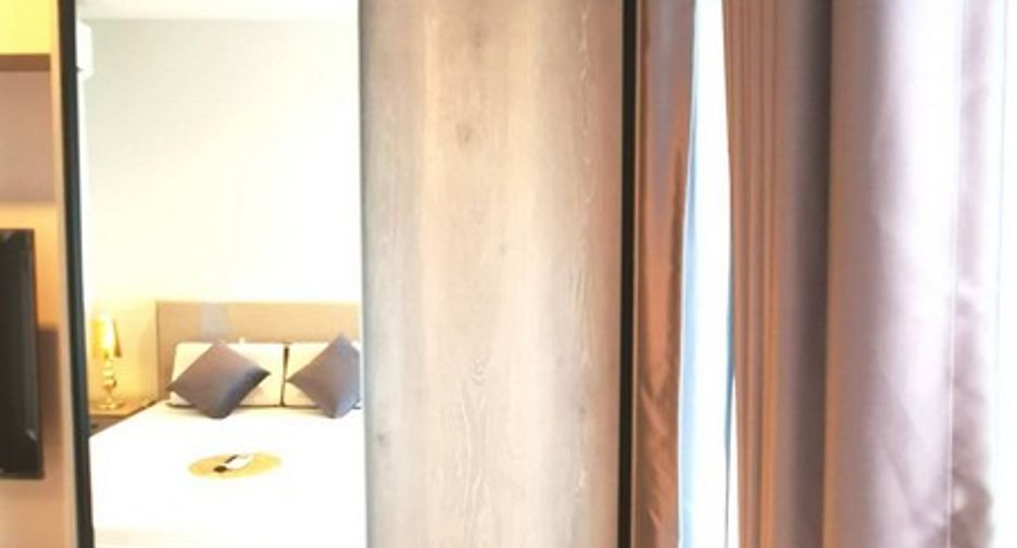 À louer 1 chambre condo à Huai Khwang, Bangkok